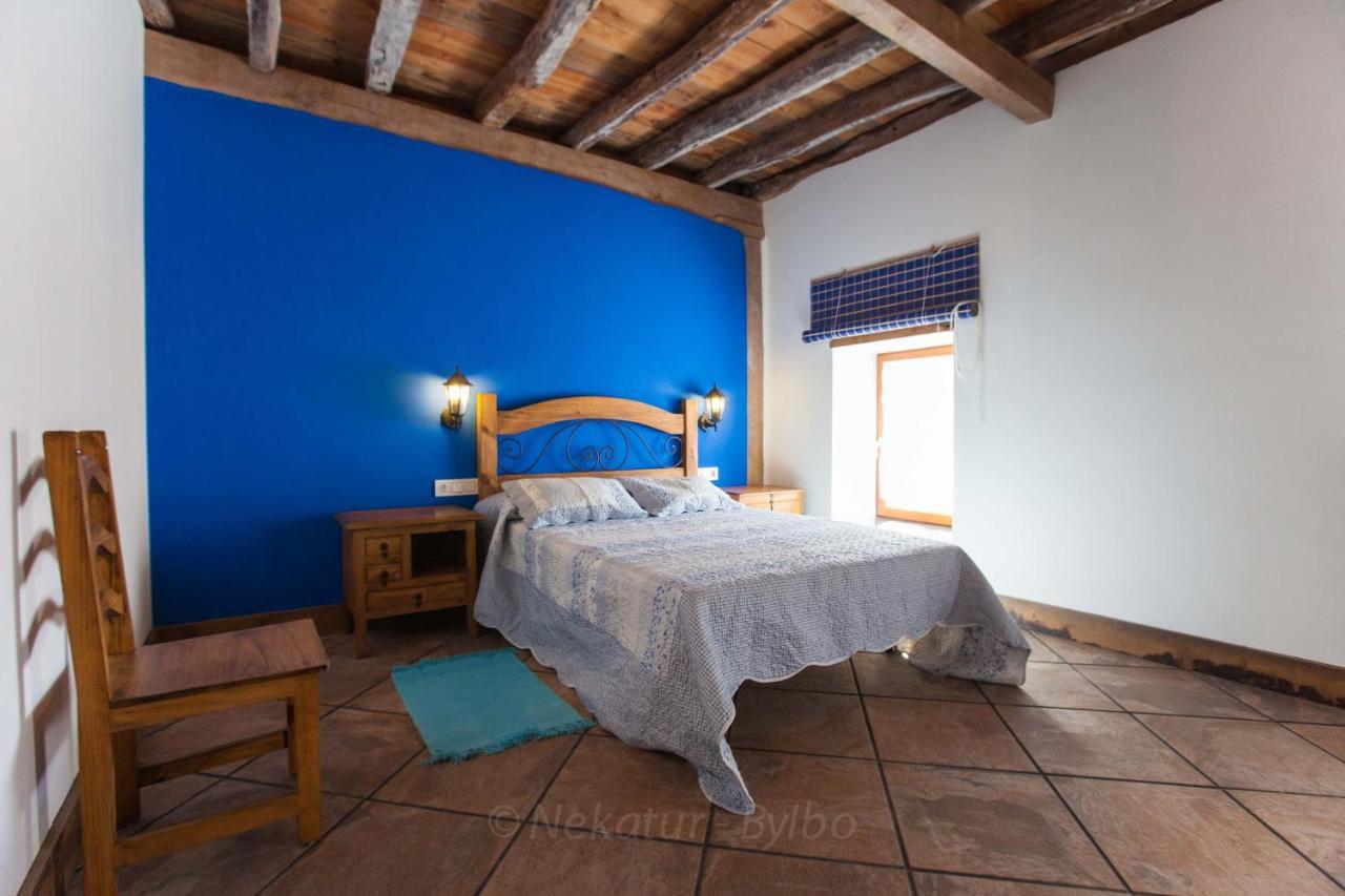 Arkaitza Pension Berrobi Buitenkant foto