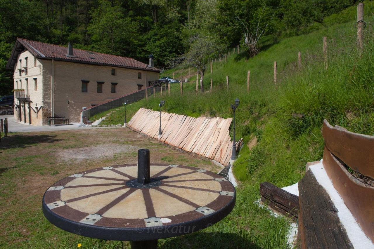 Arkaitza Pension Berrobi Buitenkant foto