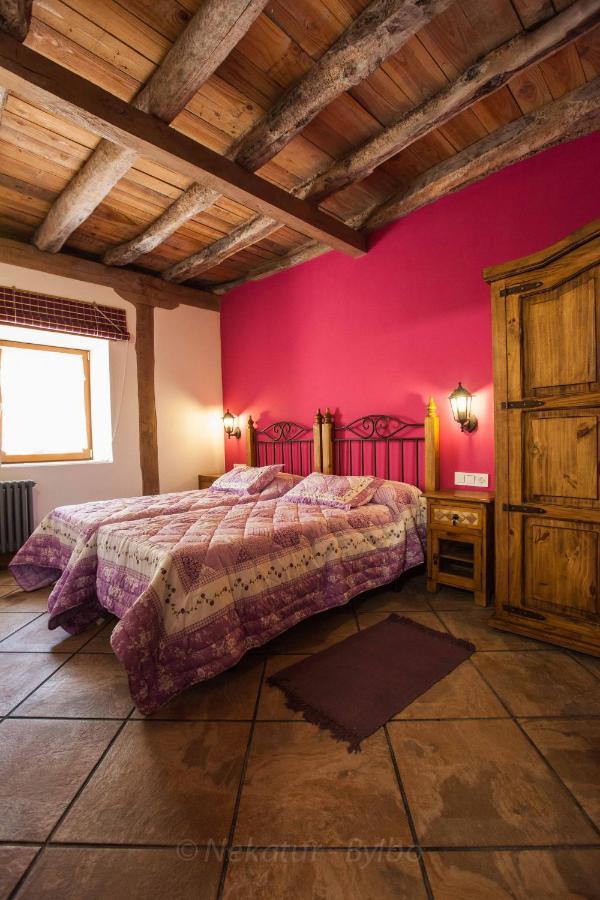 Arkaitza Pension Berrobi Buitenkant foto